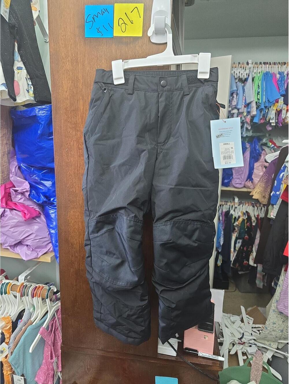 Small brand new snow pants from target item 217